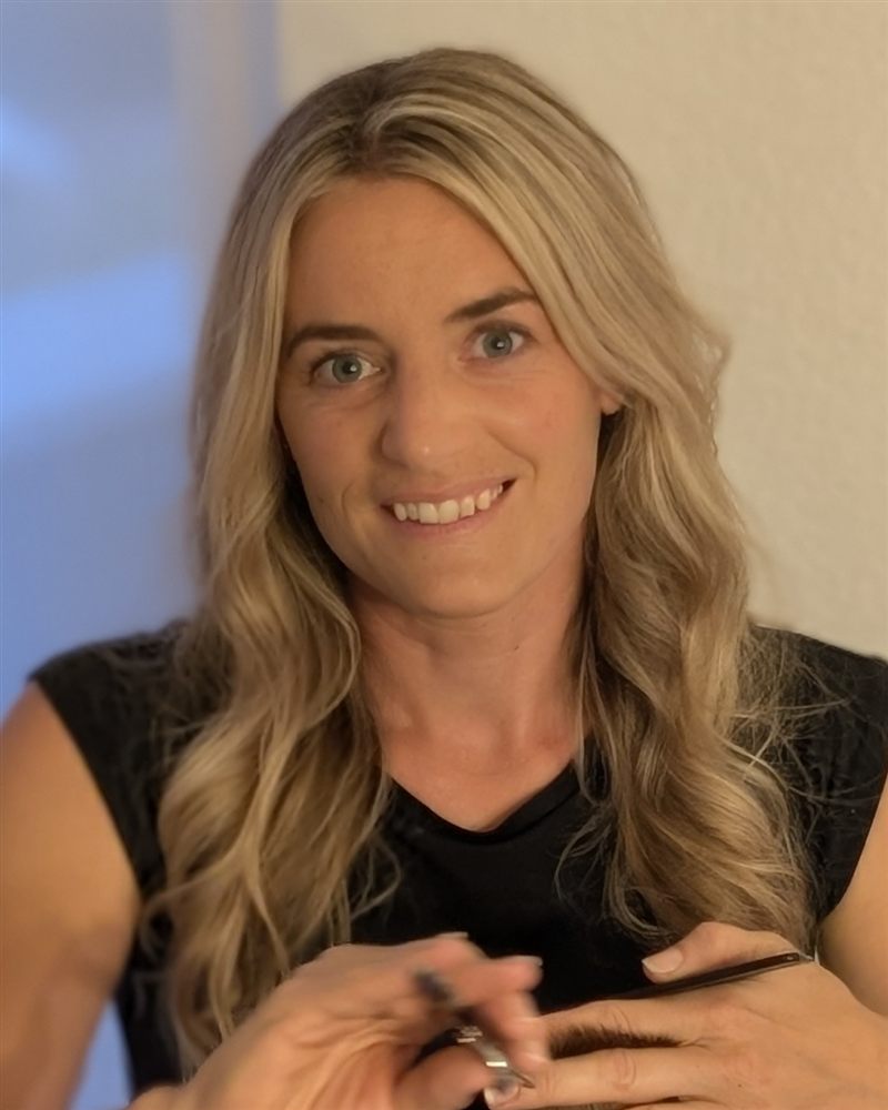 Julia Harzer, mobile Friseurin